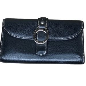 Dooney & Bourke Vintage Leather Trifold Wallet Set